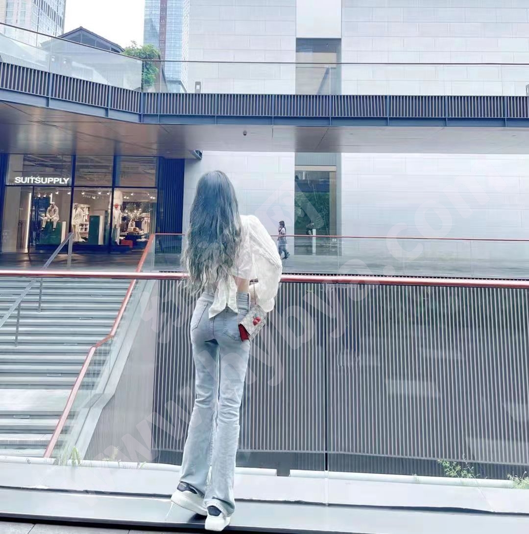 闺蜜二人，都是在校学生，可以一起 第1张
