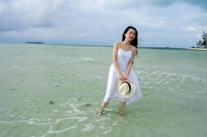 清纯白皙浙江女孩，求大叔疼爱 第1张
