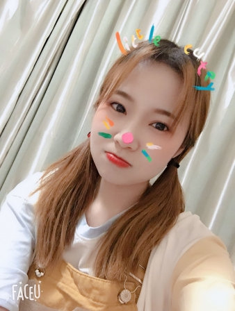 郑州小妹一枚，寻找靠谱的男士包养 第1张