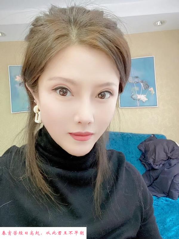 瑶海万达舌吻少妇 第1张