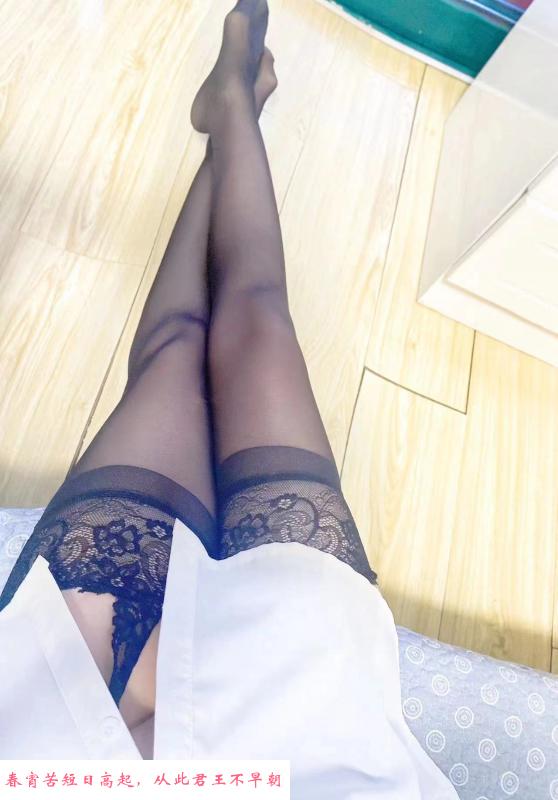 轻熟御姐风情小少妇 第2张
