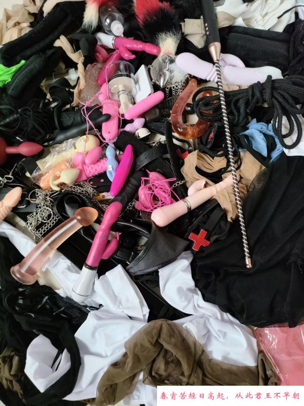 大胸泄火少妇 第2张