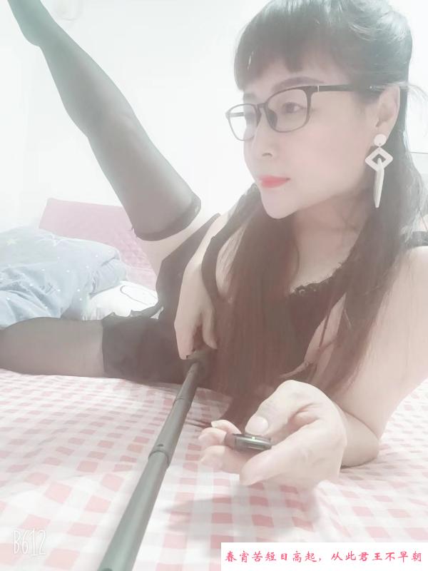 二刷兼职熟女弯弯 第4张