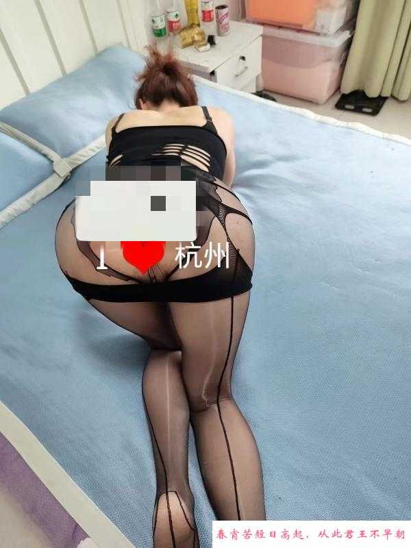 风骚大长腿熟女人妻 第1张