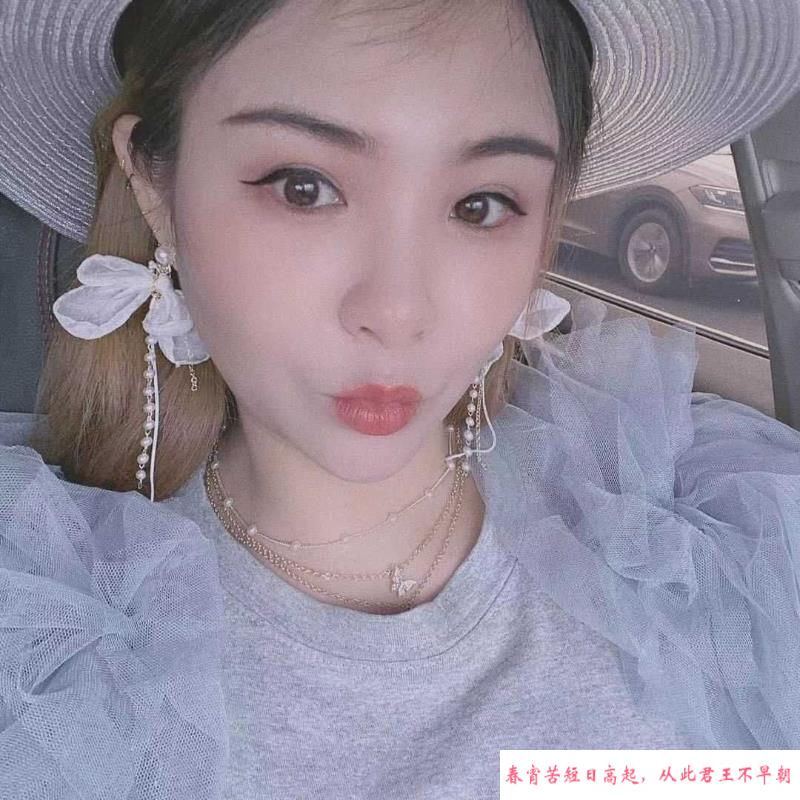 天府长腿爆乳妹 第1张