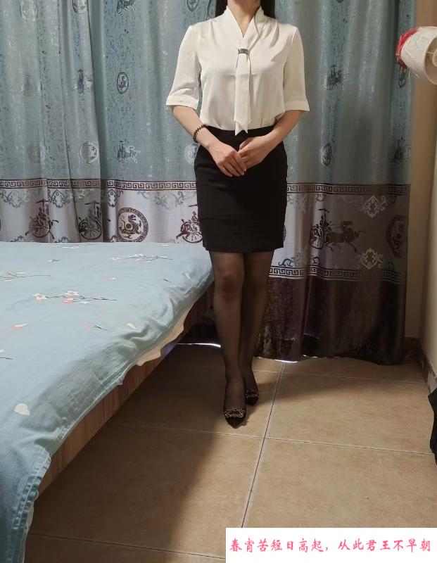 身材一流的晓明老师 第2张