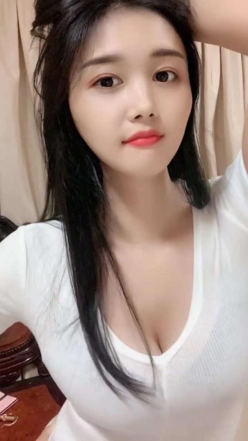 北京丰台两妹玩3P，各种内射爽翻天 第1张