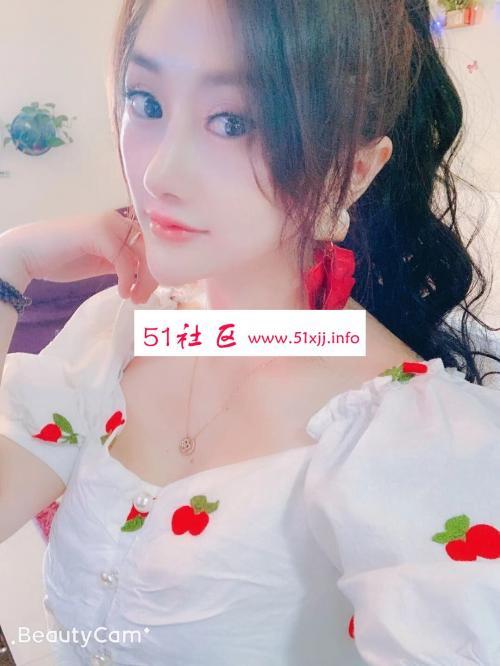 身材好脸蛋漂亮的小女孩爽爆了 第2张