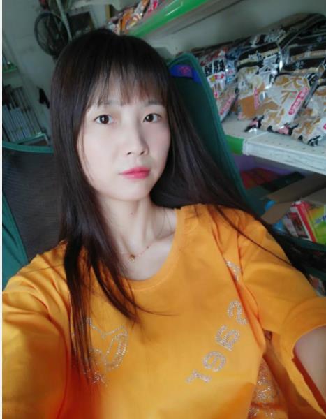 福田云菲：大胸尤物，高挑粉嫩年龄小，值得推荐 第1张