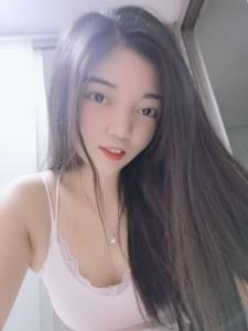 成华区菲菲:人美声甜,奶大高挑,跪舔技术一流 第1张