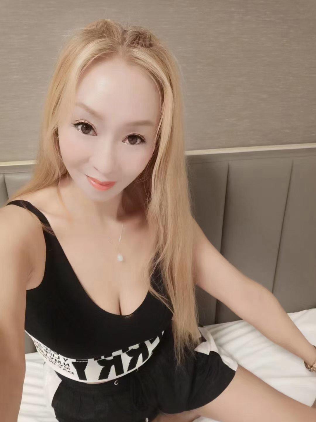 东莞南城的混血熟女 第1张