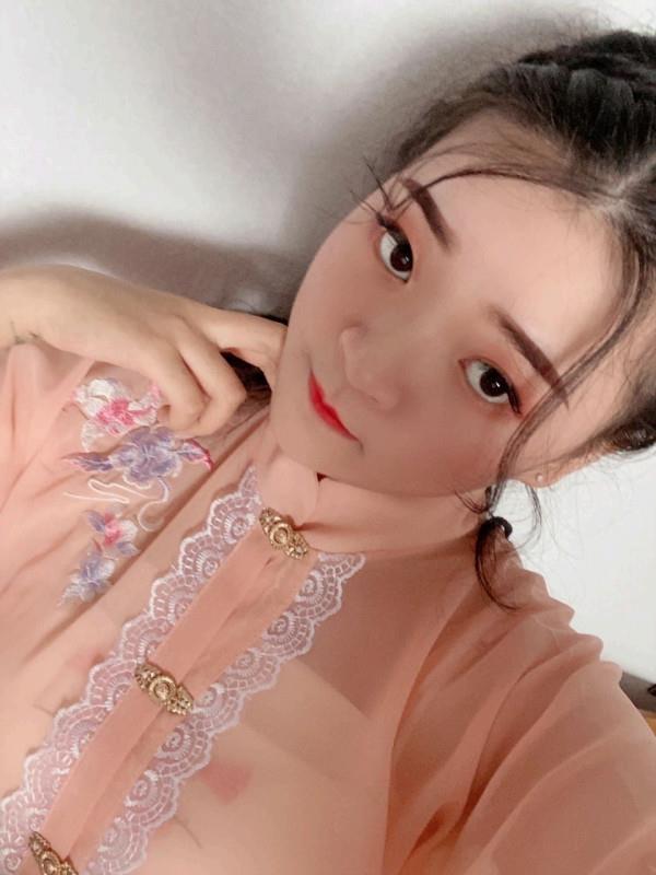 龙岗嫩妹 第1张