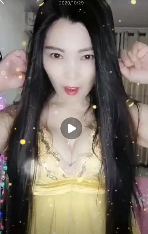 大名鼎鼎脱姐 第1张