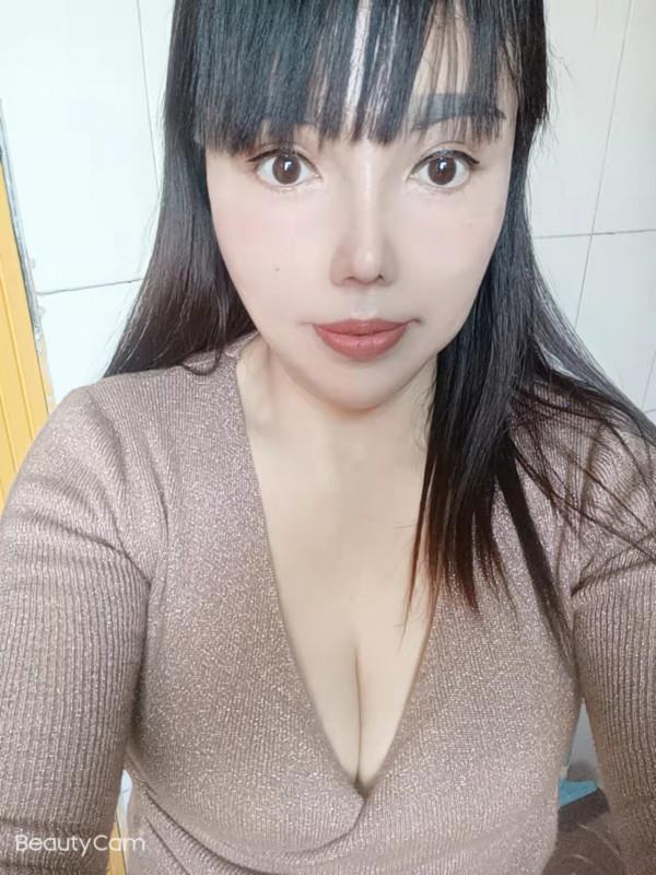 丹竹头大奶少妇 第1张