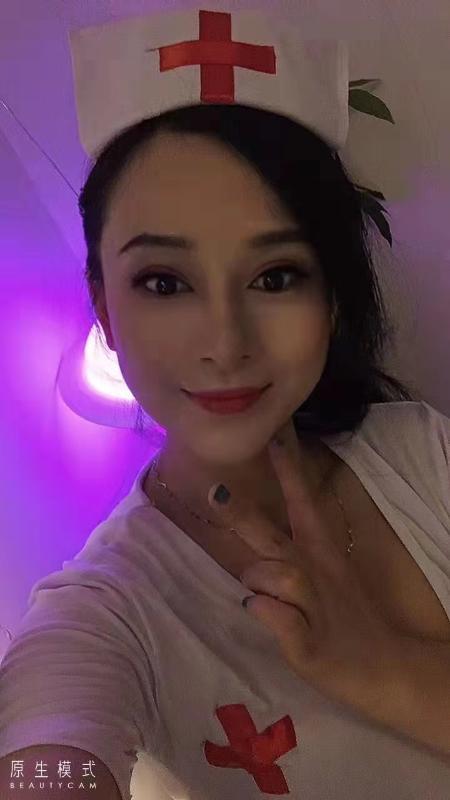 服务贴心的小姐姐 第2张
