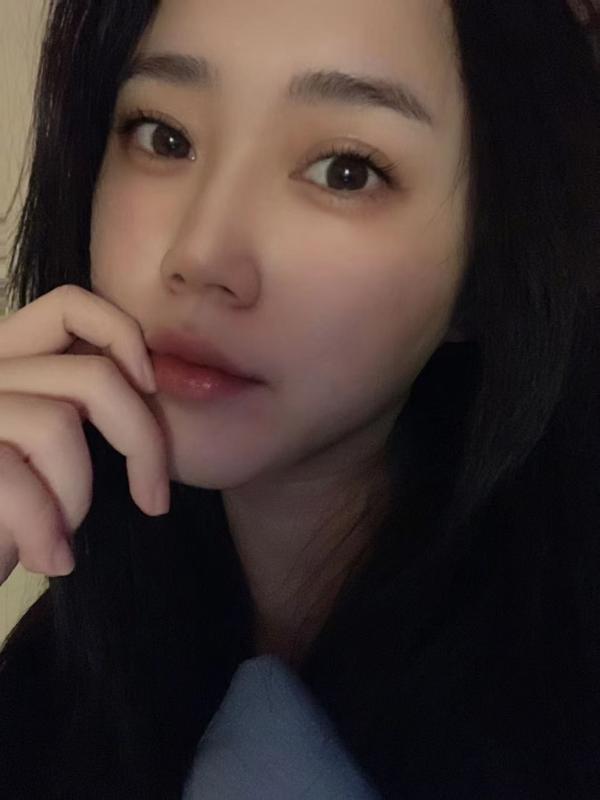 性价比巨乳少妇 第1张