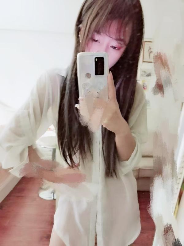 很瘦的妹纸 第1张