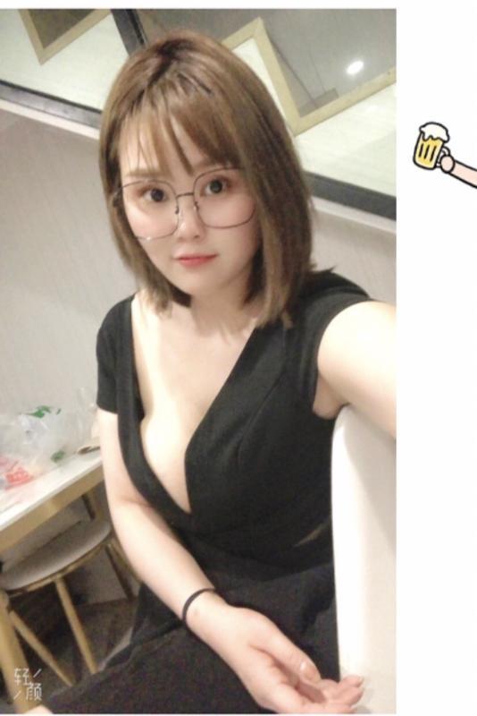 大奶珍妮 第2张