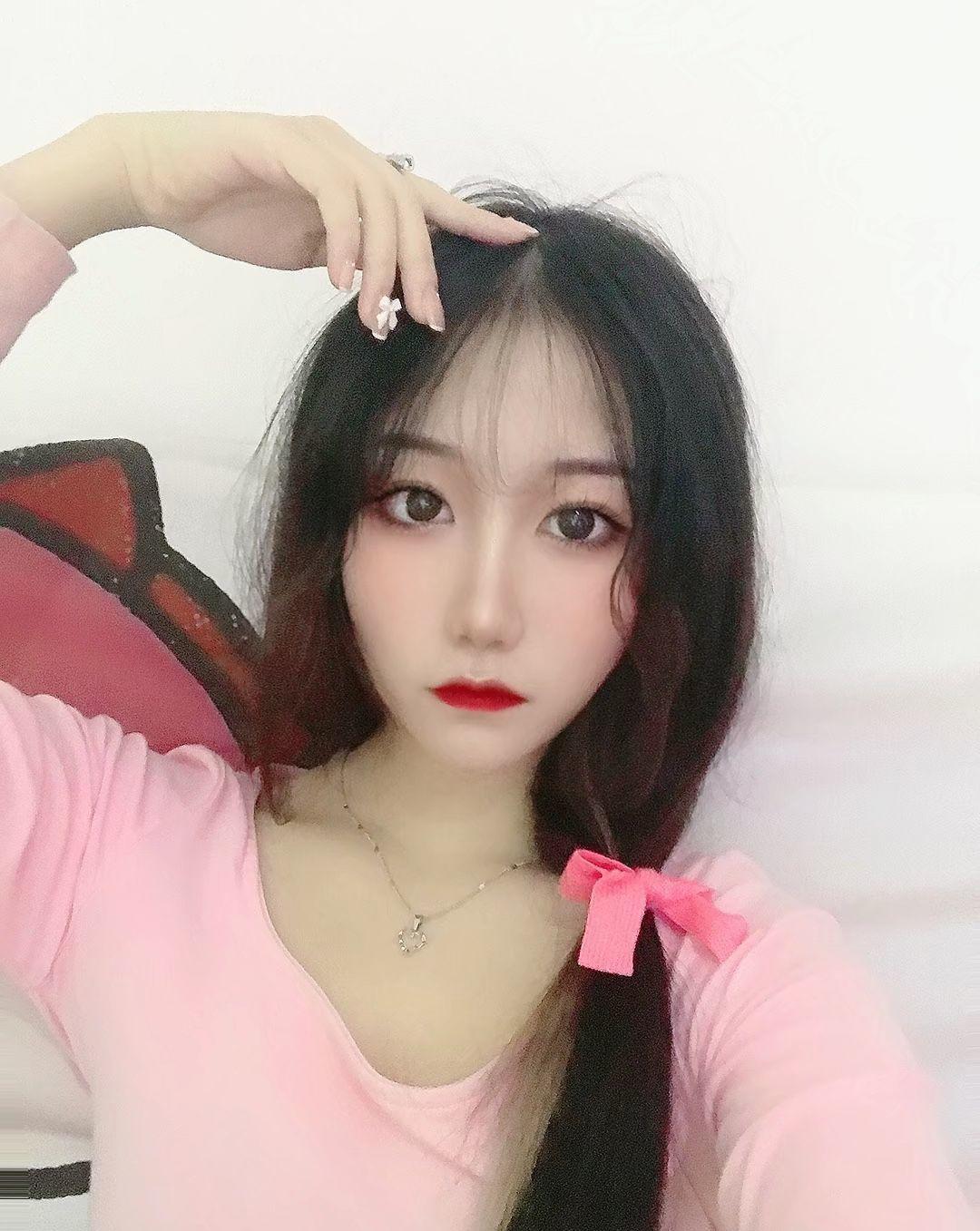 体验仓山区服务系美女,胸推/吸皮/毒龙/69一个都不少 第1张