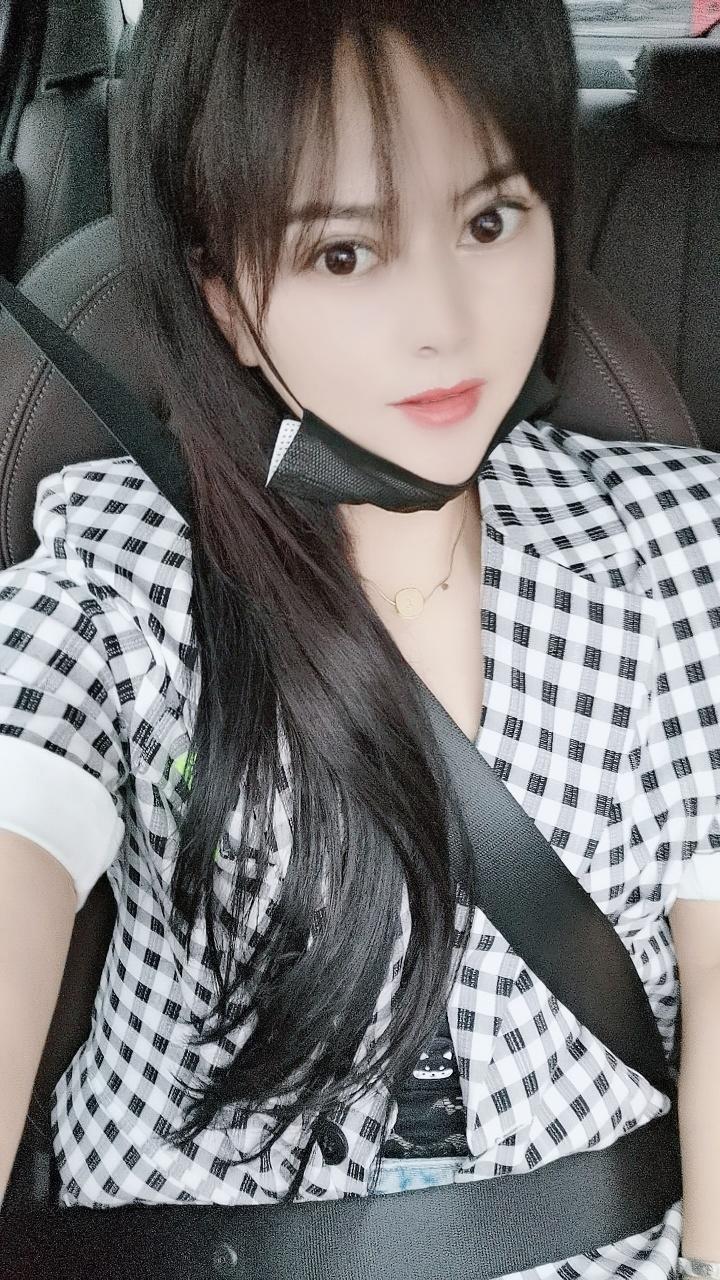 东区那边的一个离婚少妇，玩的很开，小柠檬 第1张
