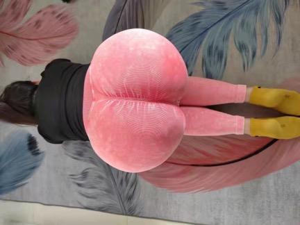 瑜伽少妇~娜朵,肤白人美,大蜜桃臀很容易夹出水 第3张