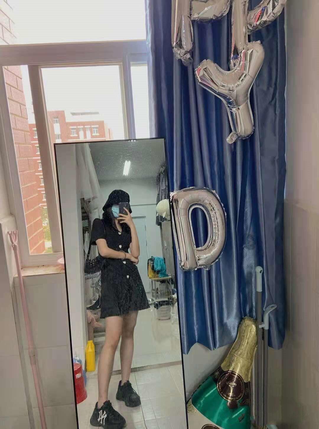 南京秦淮区俏皮小姐姐 第2张